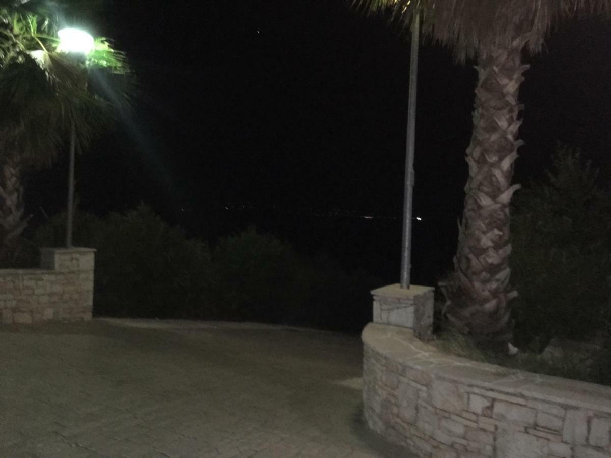Apartment White - Luxury Family Sarande